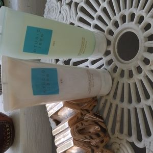 Studio 1886 shower gel and body lotion set